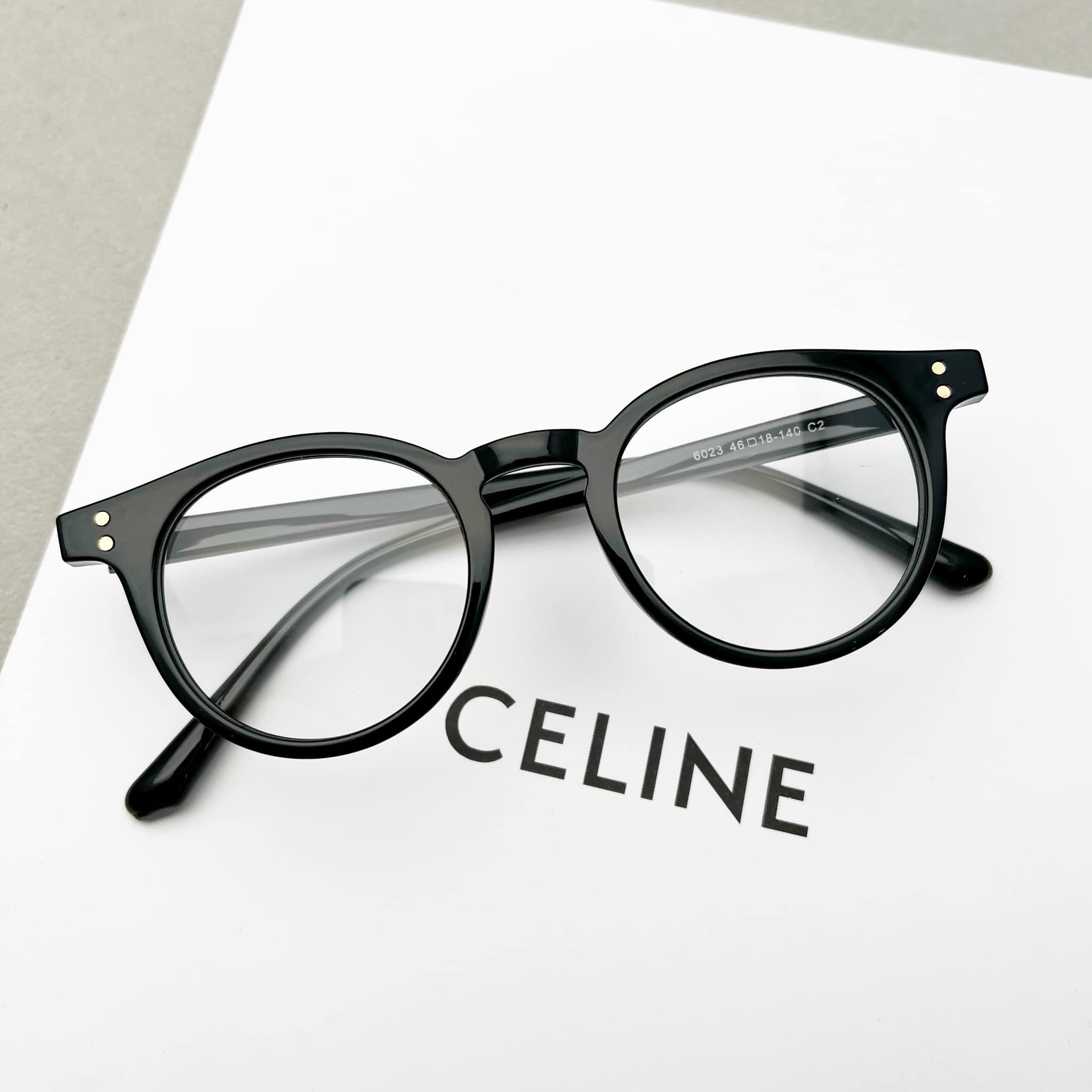 Kính râm Gucci GG0062S