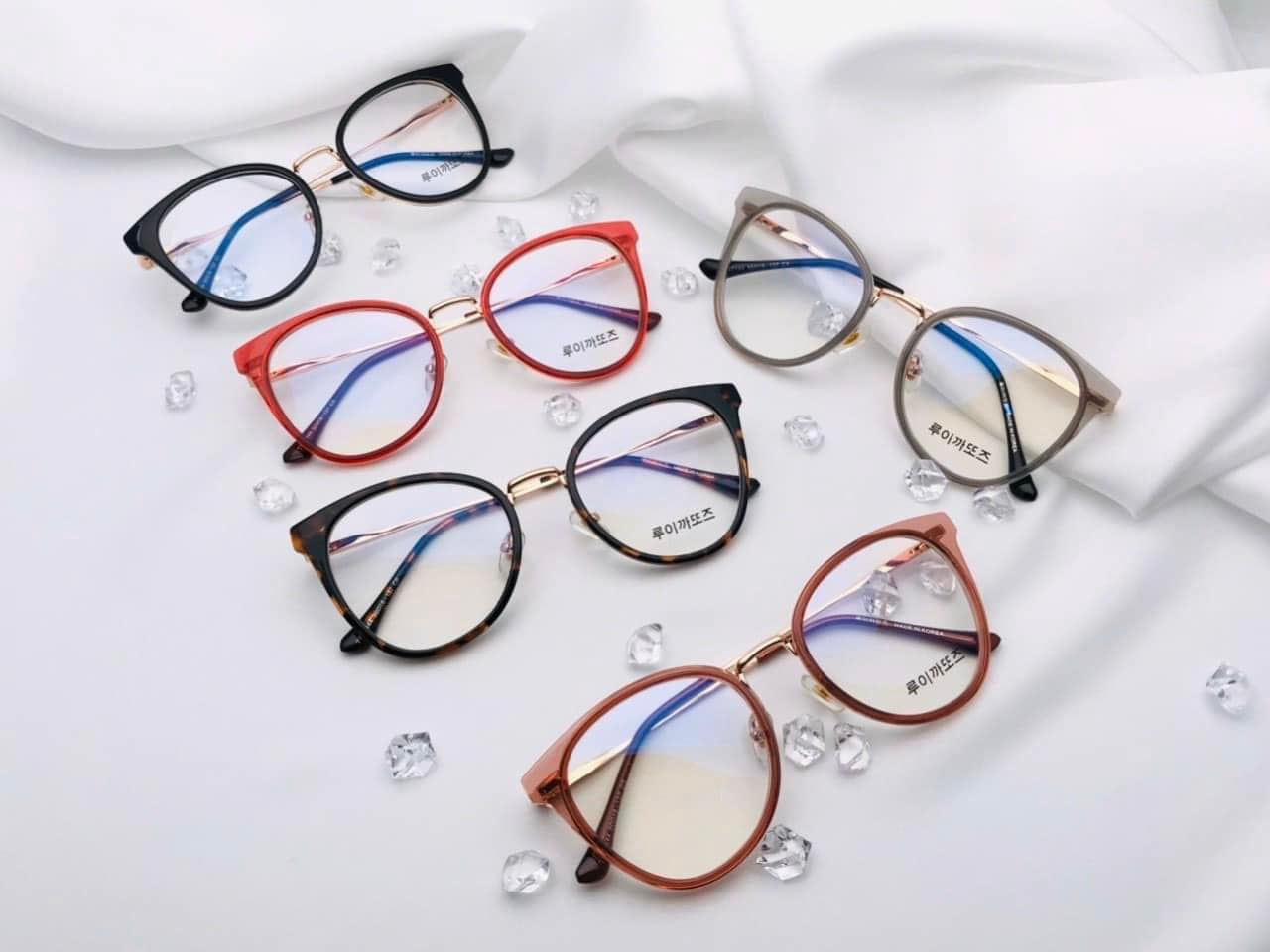 Tròng kính Hoya Recharge